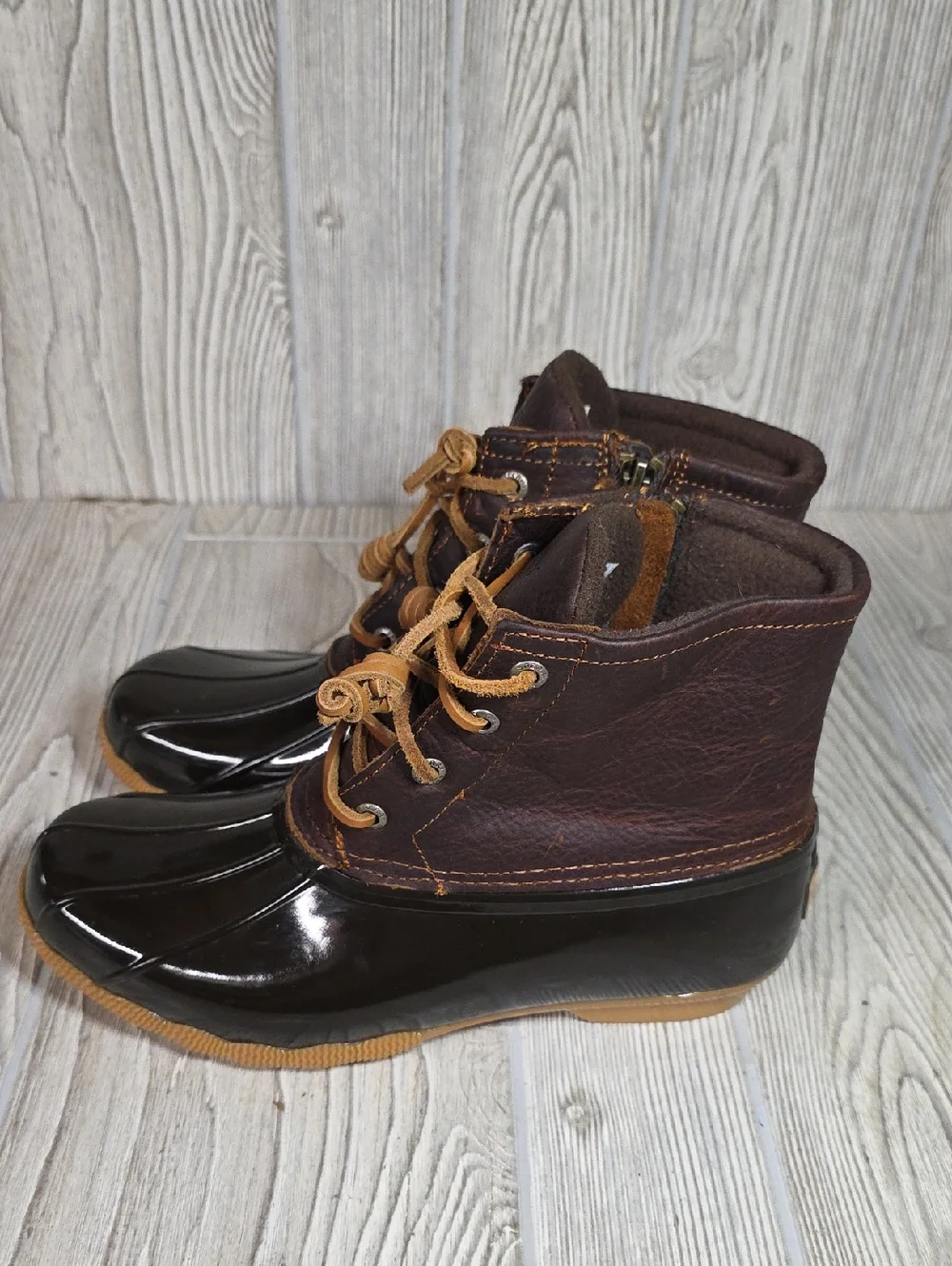 Sperry Saltwater Dark Brown Leather Upper Duck Boots Womens Size 6.5W